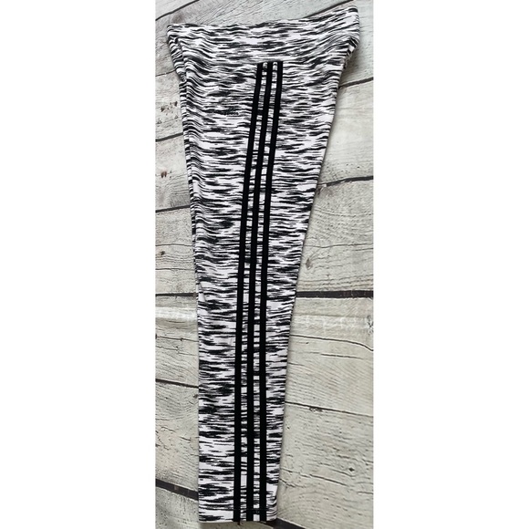 Adidas Performance ESS Tight - Picture 13 of 16